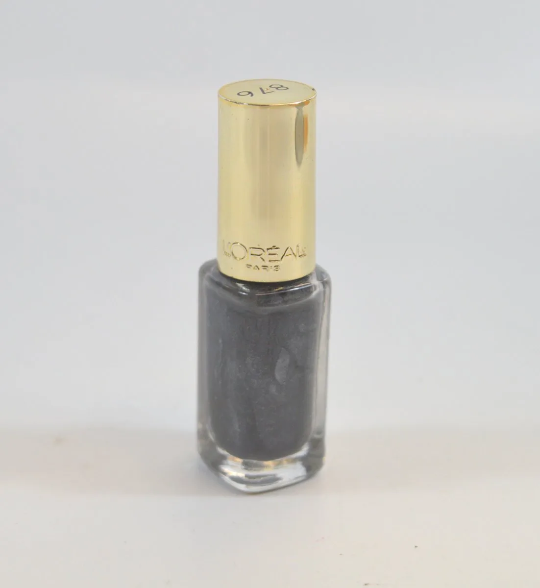 Color Riche Nail Polish 5ml - 876 Smoking Absolu de L'Oréal Paris – photo du produit