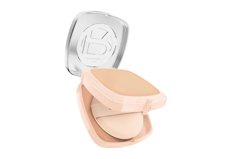 Foundation TRUE MATCH HYALURON TINTED BALM de L'Oréal Paris en Beige – photo du produit 3 sur 3