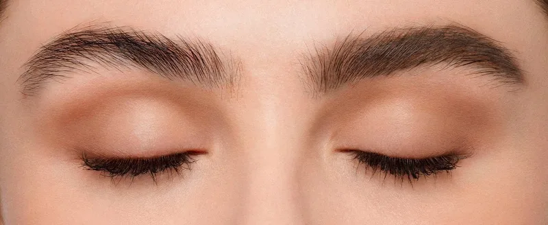 Infaillible Brows 12H Brow Definer Wenkbrauwpotlood fra L'Oréal Paris i Brun, 1 st – produktbillede 4 af 4