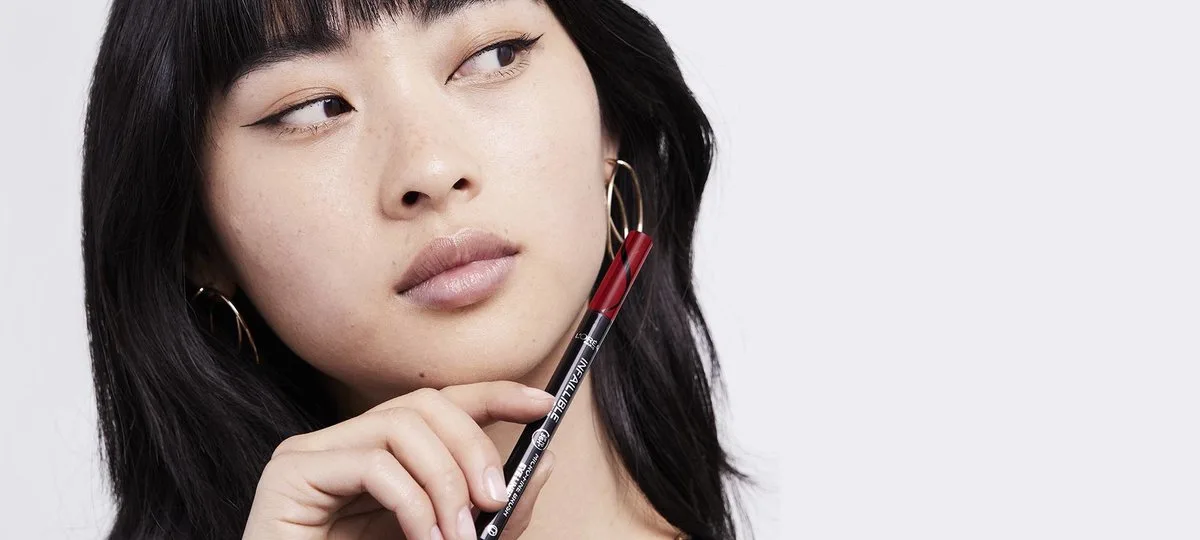 Infaillible Micro Fine Eyeliner Potlood - 05 Vert Sauge de L'Oréal Paris en 05 Sage Green – photo du produit