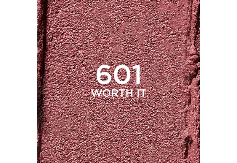 Lippenstift COLOR RICHE BLURRED MATTE LIPPENSTIFT, mit seidig-mattem Finish, feuchtigkeitsspendend de L'Oréal Paris en Rouge – photo du produit 2 sur 3