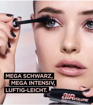 Lucht Volume Mega Mascara - Extra Zwart by L'Oréal Paris – product photo 3 of 4