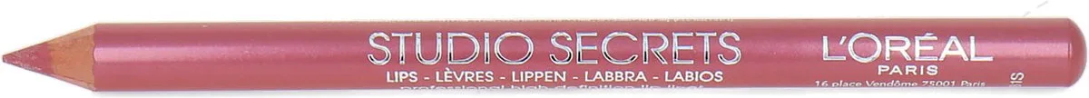 Studio Secrets Lipliner - 023 by L'Oréal Paris in Pink – product photo