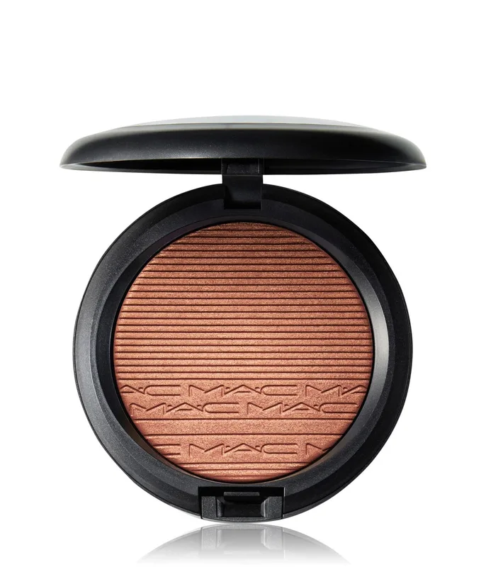 Blot Powder Matte Loser Finish-Puder 9 g - 06 - GLOW WITH IT fra MAC – produktbillede