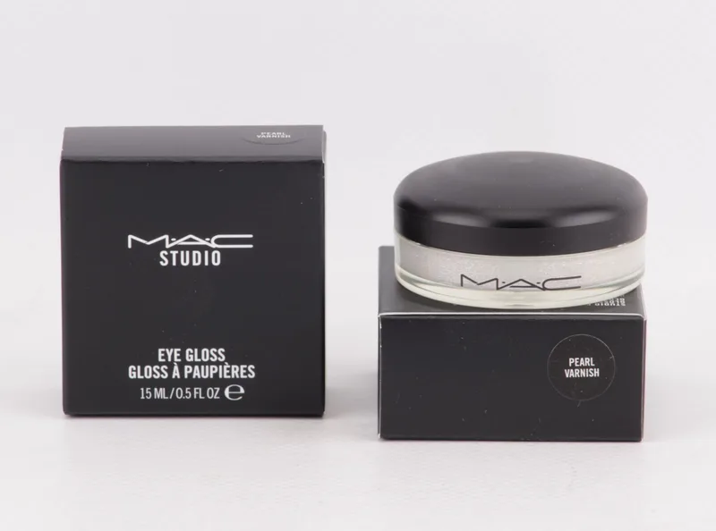 Foundation MAC - Eye Gloss - 15ml - Pearl Varnish von MAC – Produktfoto