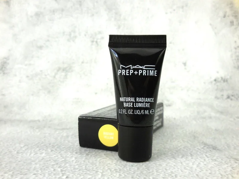 Prep + Prime Natural Radiance Primer - Radiant Yellow - 5 st x 6 ml = 30 ml - Travel size by MAC in Transparent – product photo