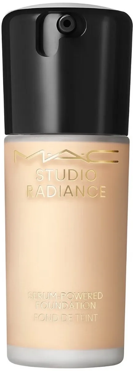 Studio Radiance Serum Foundation de MAC en Nc17.5 – photo du produit