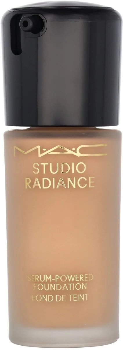 Studio Radiance Serum Foundation de MAC en #nc17 – photo du produit