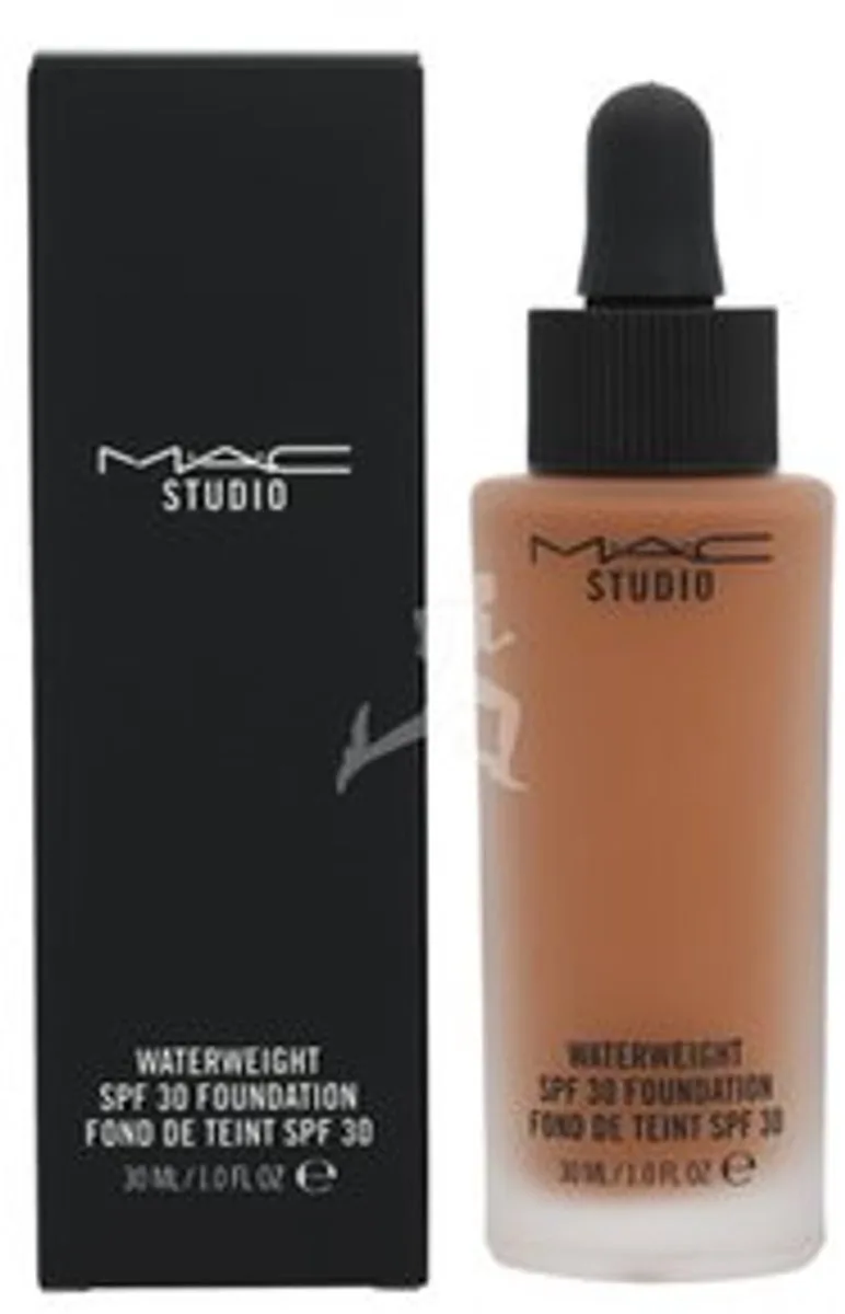 Studio Waterweight Foundation SPF30 NW47 30 ml fra MAC i Natur – produktbillede