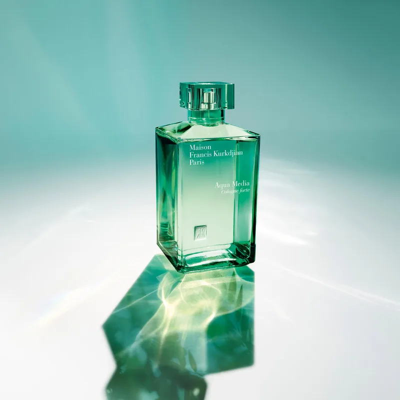 Aqua Media Cologne Forte EdP Nat. Spray von Maison Francis Kurkdjian – Produktfoto 2 von 5
