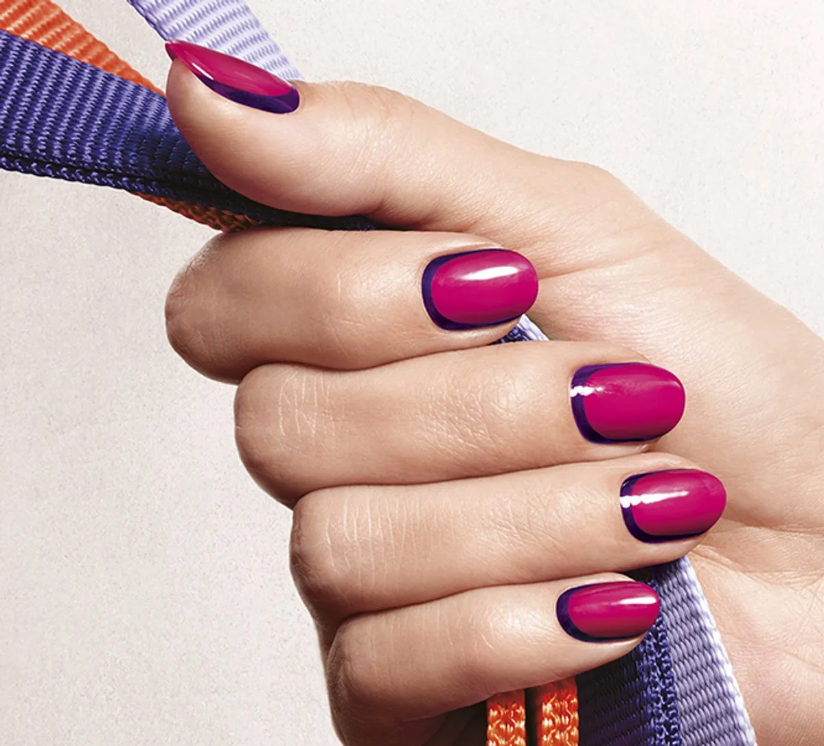 Color Show - 331 Pink Party Dress - Roze - Nagellak by Maybelline in 331 Pink Party Dress – product photo