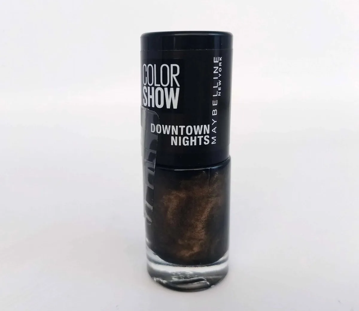 Color Show Downtown Nights Nagellak #535 Last Call van Maybelline in Bruin, Goud – productfoto