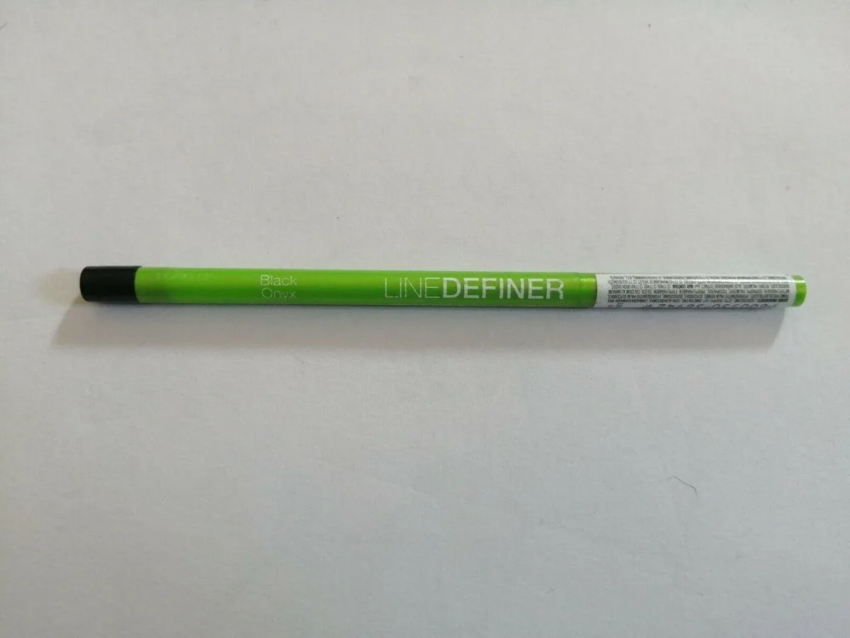 linedefiner eyeliner - Black Onyx de Maybelline en Noir – photo du produit