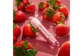 Lipgloss LIFTER GEL LIP-OIL-IN-GEL fra Maybelline i Rød – produktbillede 5 af 5
