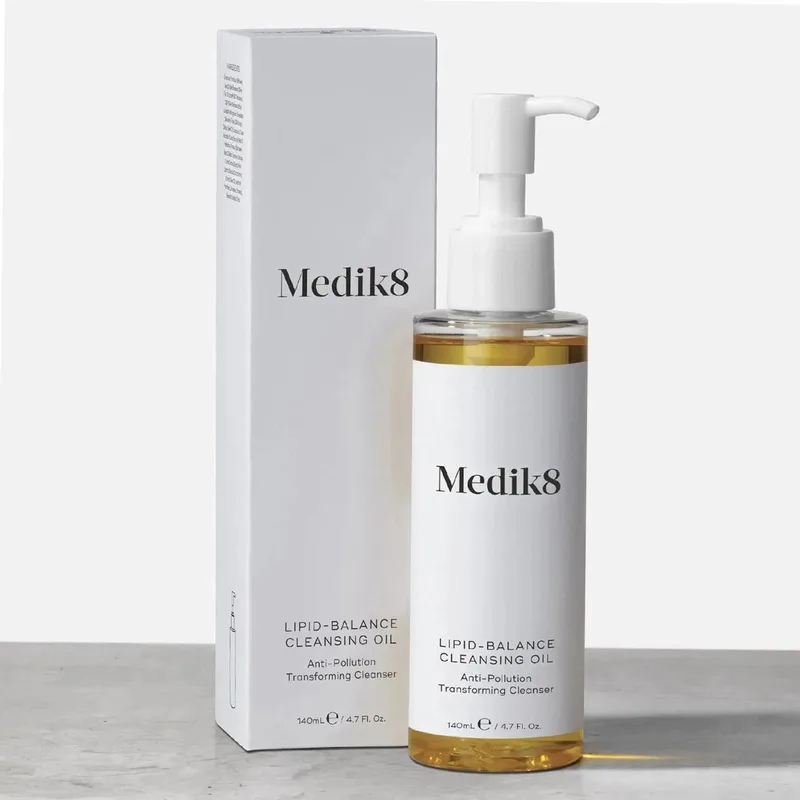 Lipid-Balance Cleansing Oil by Medik8 in 140 ml – product photo