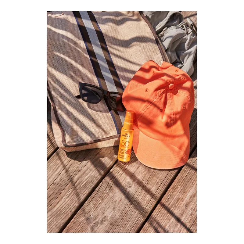 Sun Spray Solaire Delicieux SPF 50 fra Nuxe – produktbillede 2 af 3
