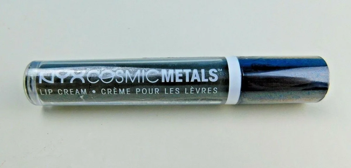 Cosmic Metals Lip Cream Extraterrestrial by NYX Professional Makeup in Extraterrestrial, Silver – product photo