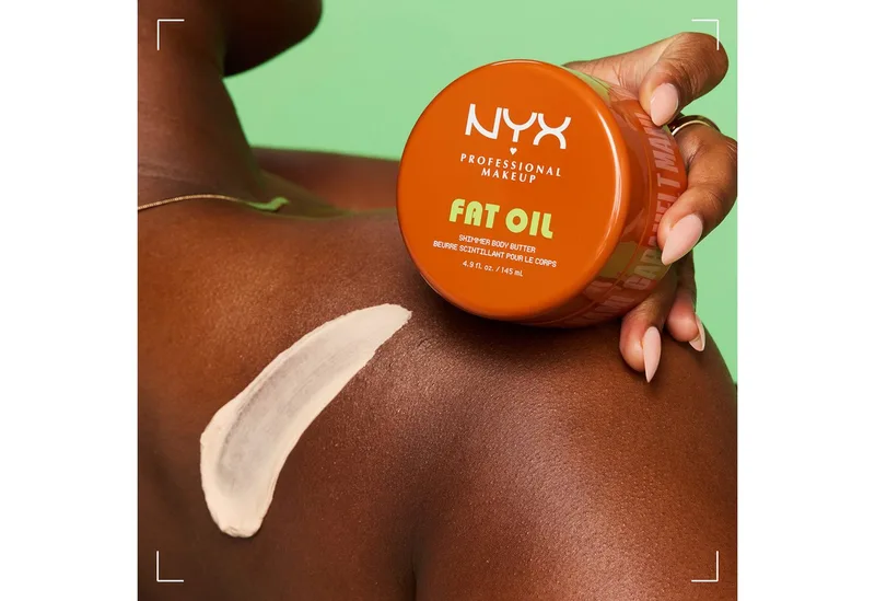 Fat Oil Shimmer Body Butter Caramelt Mami Body Butter fra NYX Professional Makeup i 50 ml – produktbillede 4 af 4