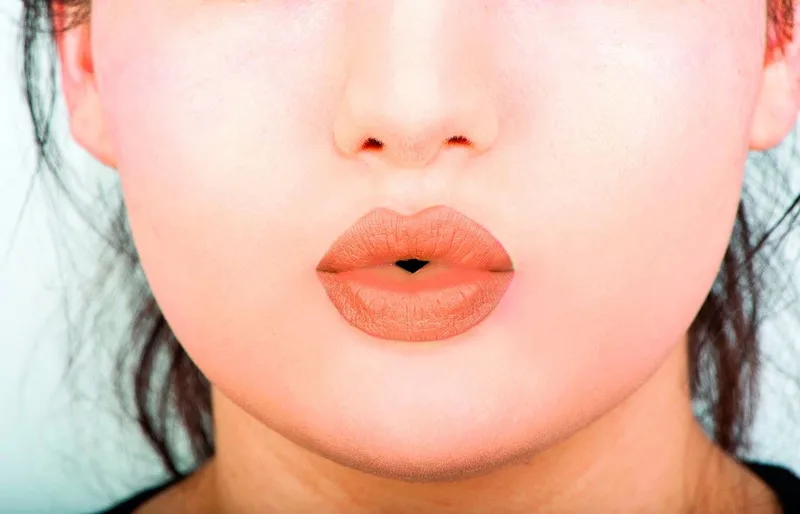 Lippenstift SOFT MATTE LIP CREAM, leichter, cremiger Lippenstift und mattem Finish fra NYX Professional Makeup i Orange – produktbillede 3 af 5