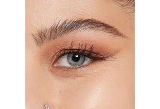 Mascara ON THE RISE LASH BOOSTER, mit innovativer Bürste fra NYX Professional Makeup i Sort – produktbillede 5 af 5