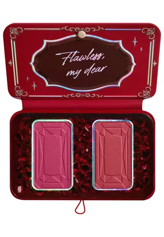 Rouge NYX Professional Makeup Bridgerton Royal Flush Blush Palette 03 fra NYX Professional Makeup i Rød – produktbillede 1 af 5