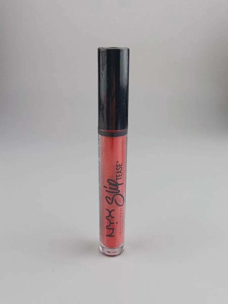 Slip Tease Full Color Lip Oil -STL012 4ml by NYX Professional Makeup in Breezy Venteux – product photo