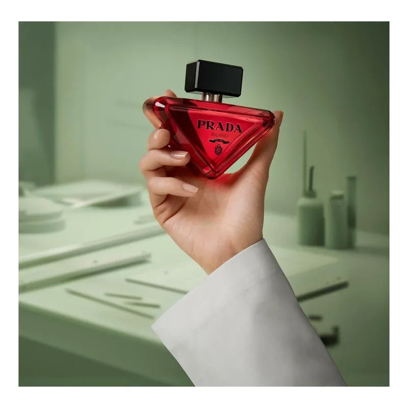 Paradoxe Radical Essence Parfum Spray de Prada en 90 ml – photo du produit 3 sur 4