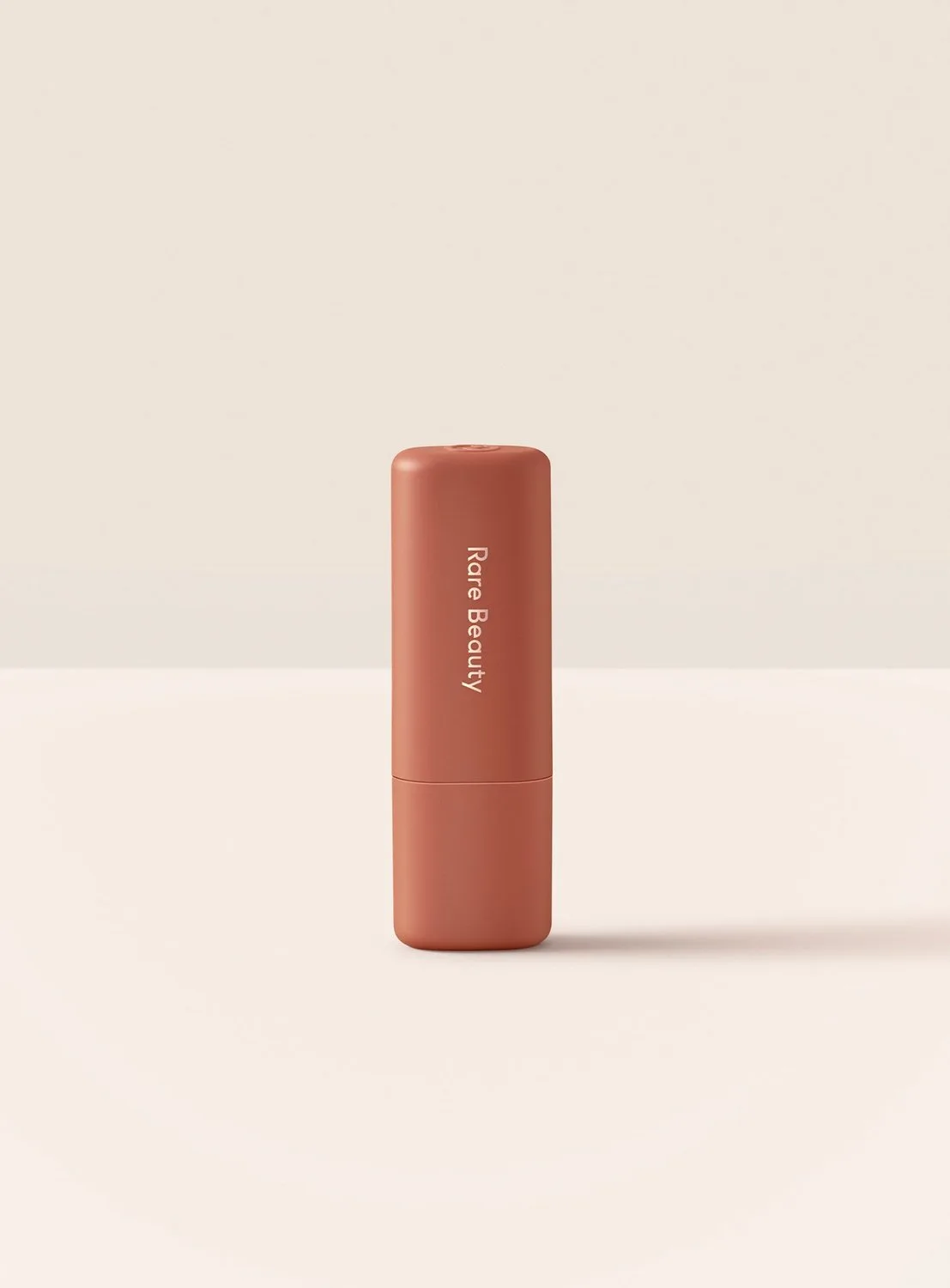 Find Comfort Lip Butter - Lippenbalsem 4 g van Rare Beauty in Friendly – productfoto