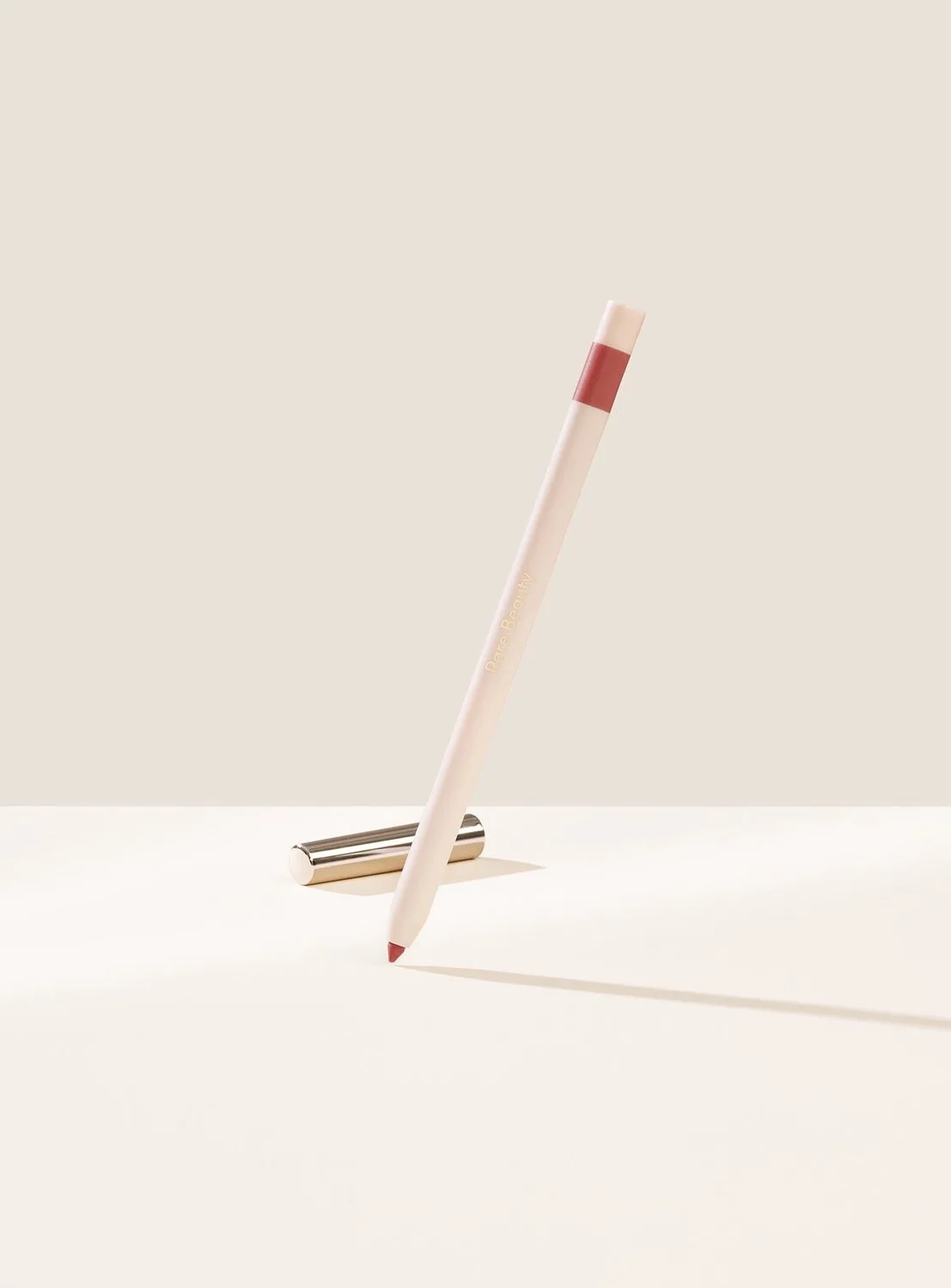 Kind Words Matte Lip Liner - Lippotlood 0,4 g by Rare Beauty in Bold – product photo