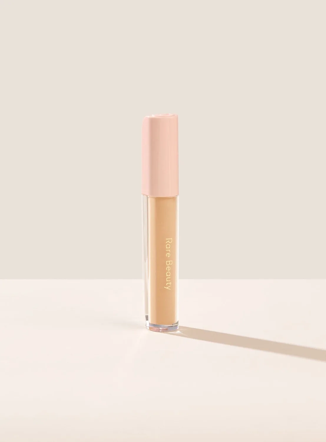 Positive Light Under Eye Brightener - Vloeibare concealer 4 ml by Rare Beauty in Light Medium – product photo