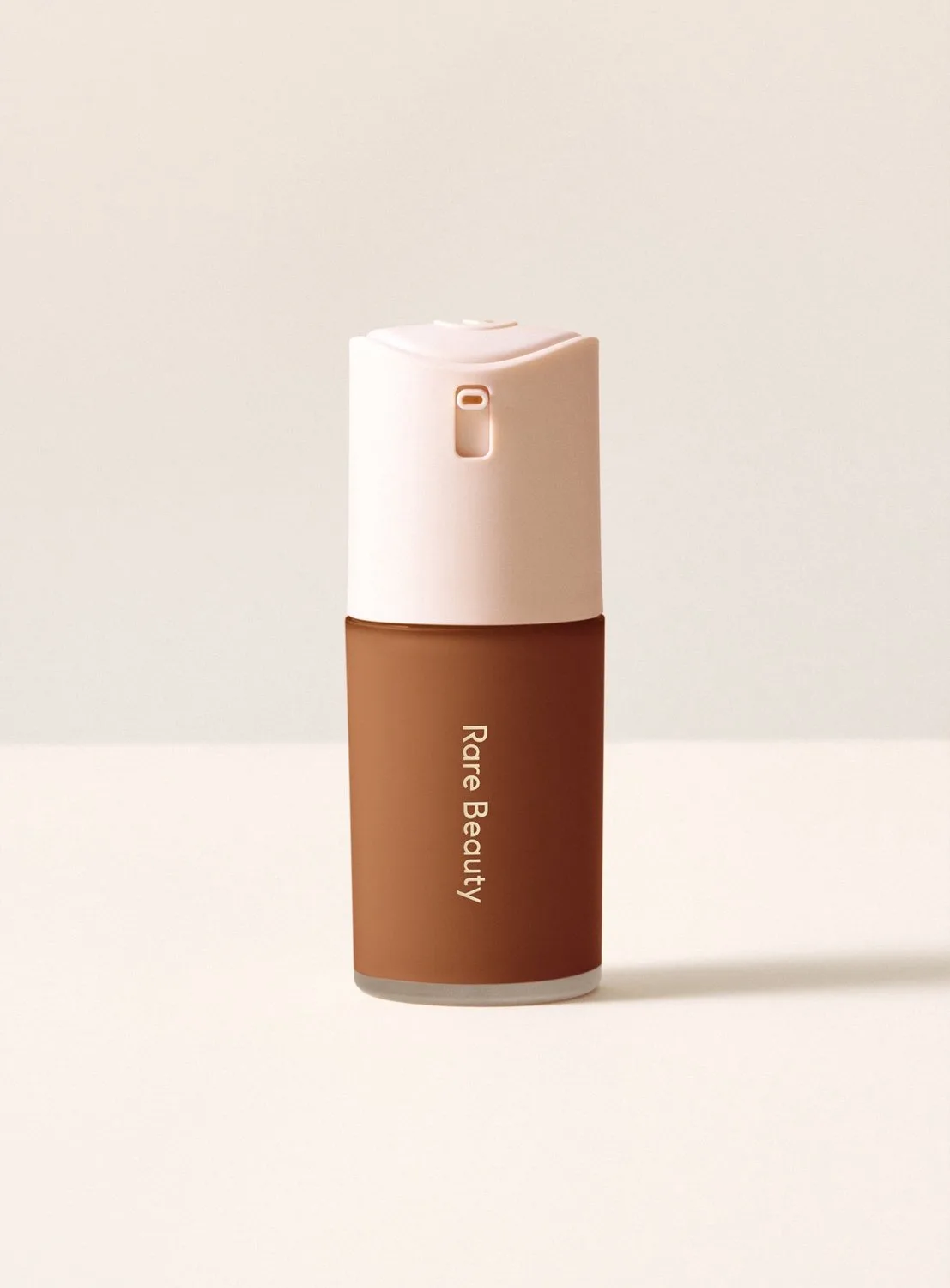 True to Myself Natural Matte Longwear Foundation - Foundation 30 ml - 41 Deep Warm by Rare Beauty in 41 Deep Warm – product photo