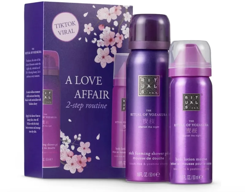 A Love Affair 2-step Routine - The Ritual of Yozakura inclusief 1x foaming shower gel & 1x body lotion mousse von Rituals – Produktfoto