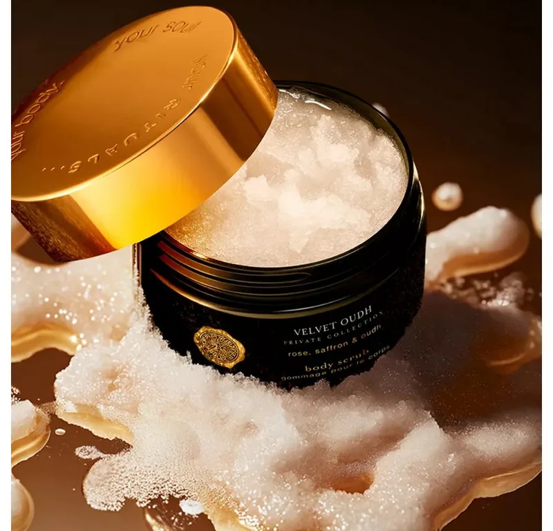 Körperpeeling Rituals Velvet Oudh Body Scrub 250g, Peeling für geschmeidige und weiche Haut von Rituals – Produktfoto 2 von 3