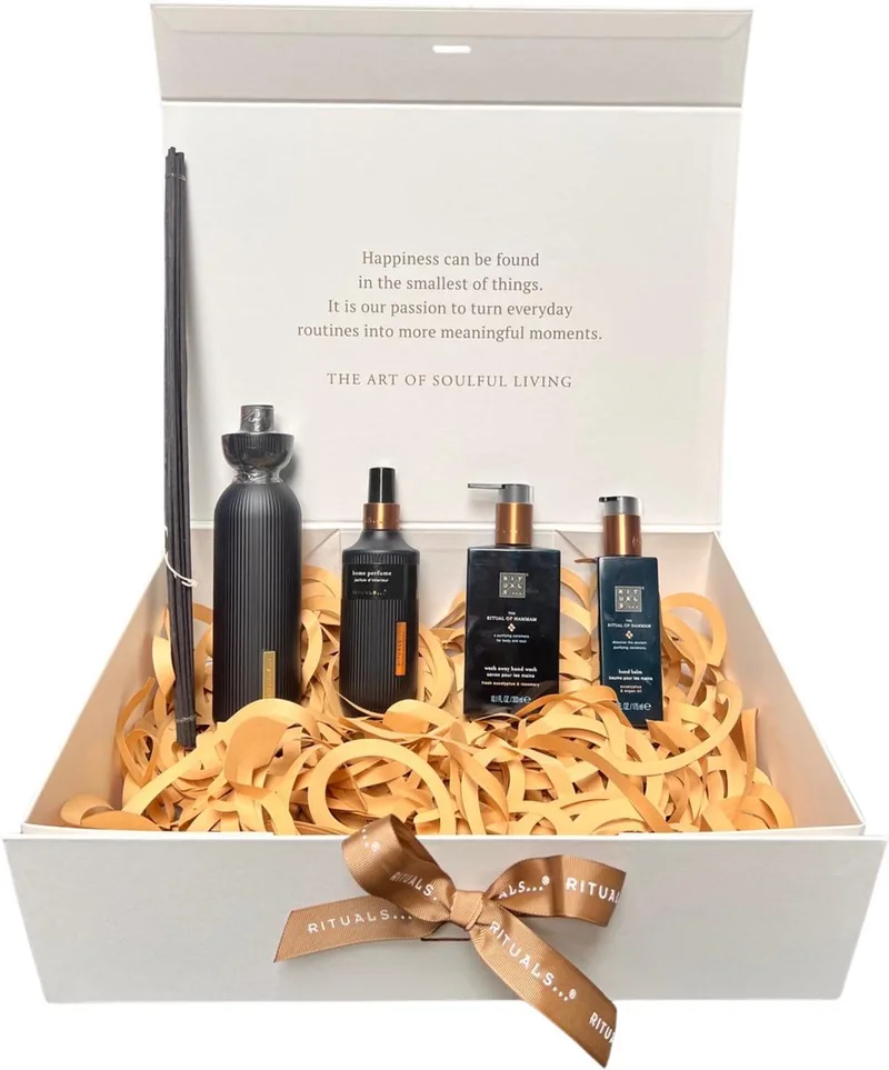 of Hammam - Geschenkset - Home Perfume 200 ml - Fragrance Sticks 250 ml - Hand Wash 300 ml - Hand Balm 175 ml in Originele RITUALS Cadeaubox fra Rituals – produktbillede