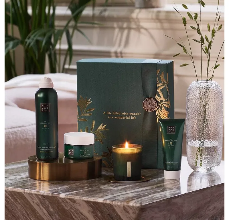 Pflege-Geschenkset Rituals The Ritual of Jing Medium Gift Set, 4-tlg., Pflegeset mit Duschschaum, Body Cream, Scrub & Duftkerze fra Rituals i Grøn – produktbillede 3 af 4