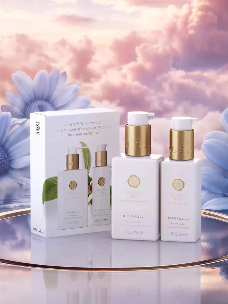 Royal Tea MINI Luxurios Kitchen Set - Hand Wash 110 ml + Hand Balm 85 ml fra Rituals – produktbillede