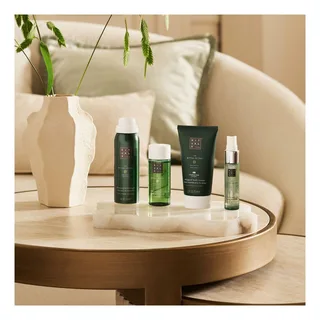 The Ritual of Jing Small Gift Set 2025= Foaming Shower Gel 50ml, Night Pillow & Body Mist 20ml, Massage Oil 50ml, Body Cream 70ml von Rituals – Produktfoto 2 von 4