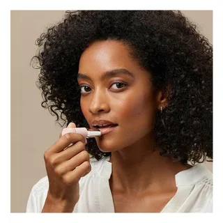 Expert Items Total Lip Treatment Stick Lippenbalsem fra Sensai i 5.2 g – produktbillede 3 af 5
