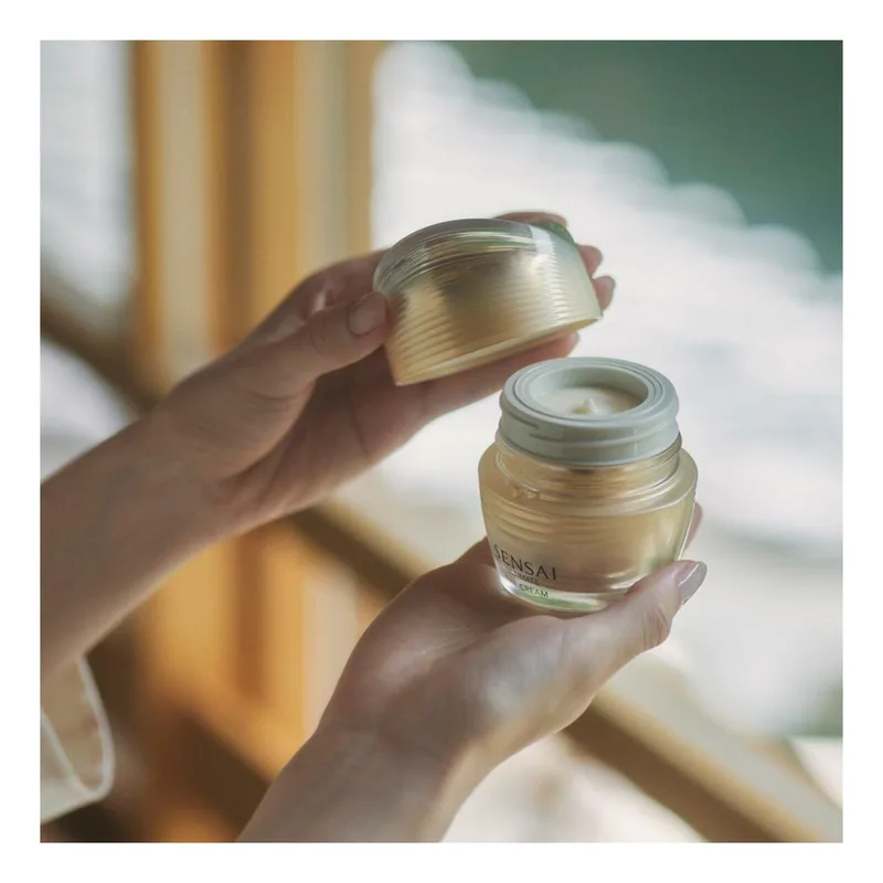 Gezichtscrème Sensai de Sensai en 40 ml – photo du produit 3 sur 3