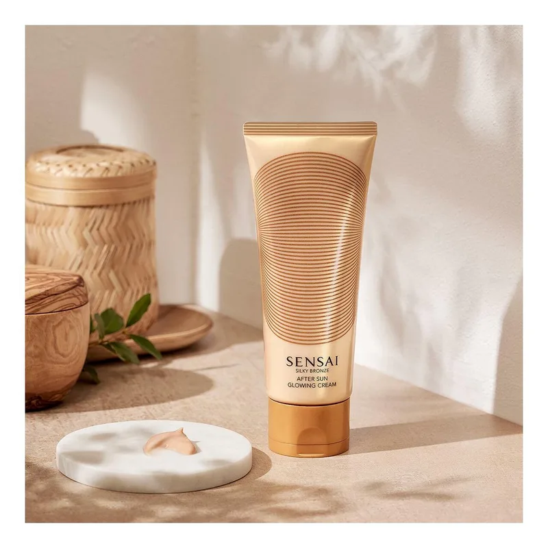 Silky Bronze After Sun Glowing Cream van Sensai in 150 ml – productfoto 1 van 3