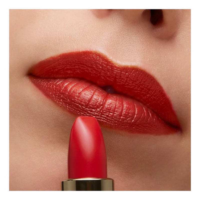 The Lipstick 4gr | Sazanka Red - 002 | - 02 Sazanka Red fra Sensai i 02 sazanka red – produktbillede 4 af 4