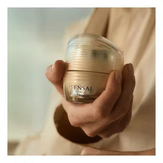 Ultimate The Eye Cream fra Sensai – produktbillede 3 af 3