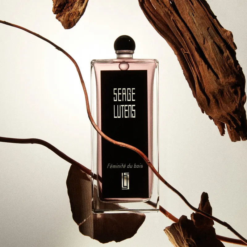 Feminite Du Bois Eau de Parfum Spray von Serge Lutens in 50 ml – Produktfoto 4 von 4