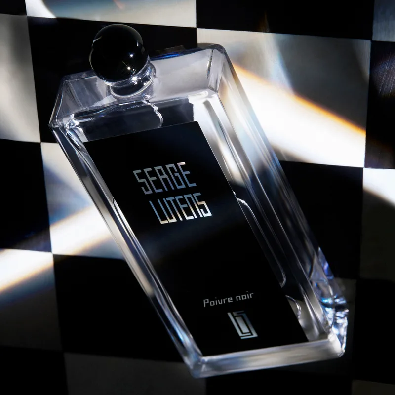 Poivre Noir Eau de Parfum de Serge Lutens en 50 ml – photo du produit 2 sur 3