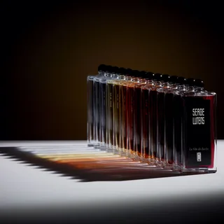 Un Bois Vanille Eau de Parfum Spray von Serge Lutens in 100 ml – Produktfoto 2 von 3