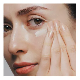 Future Solution LX Eye and Lip Contour Regenerating Cream S Refill Gezichtscrème von Shiseido in 17 ml – Produktfoto 4 von 4