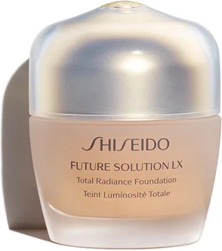 Future Solution LX Total Radiance Foundation 30 ml fra Shiseido i 3 golden – produktbillede 1 af 5