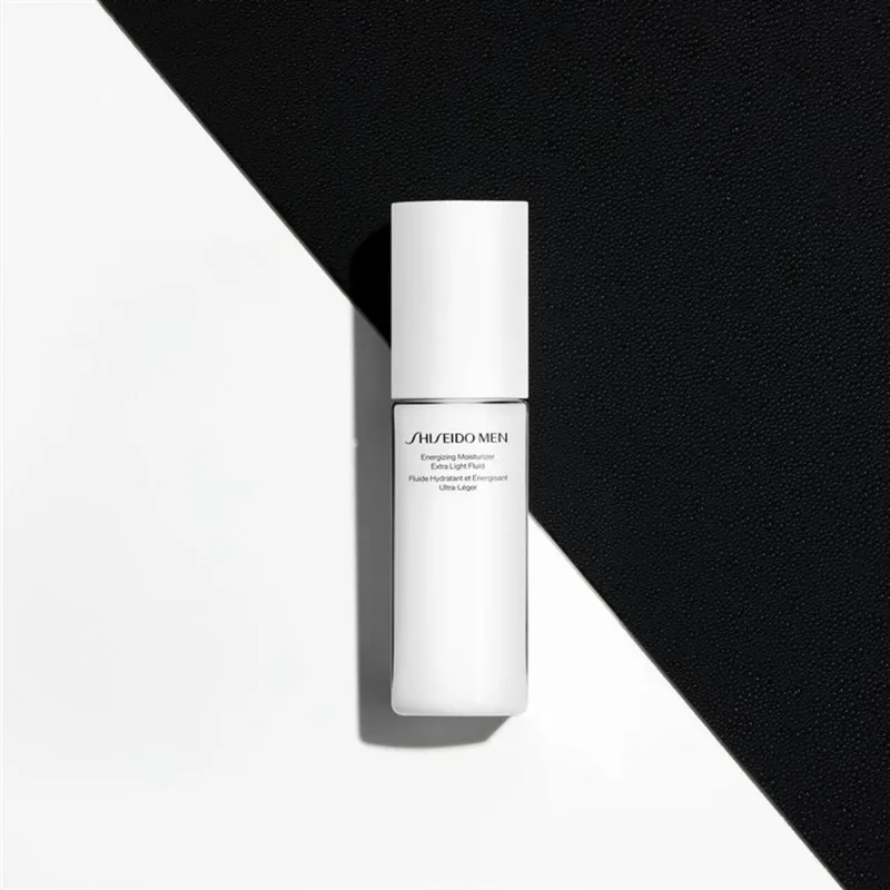 Mannen Energizing Moisturizer Extra Lichte Vloeistof van Shiseido – productfoto 2 van 3