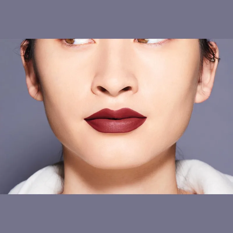 Modernmatte Powder Lipstick van Shiseido in 521-Nocturnal – productfoto 1 van 5