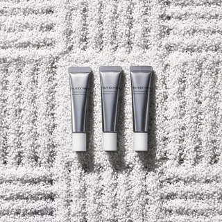 Total Revitalizer Eye Oogcrème von Shiseido in 15 ml – Produktfoto 4 von 5
